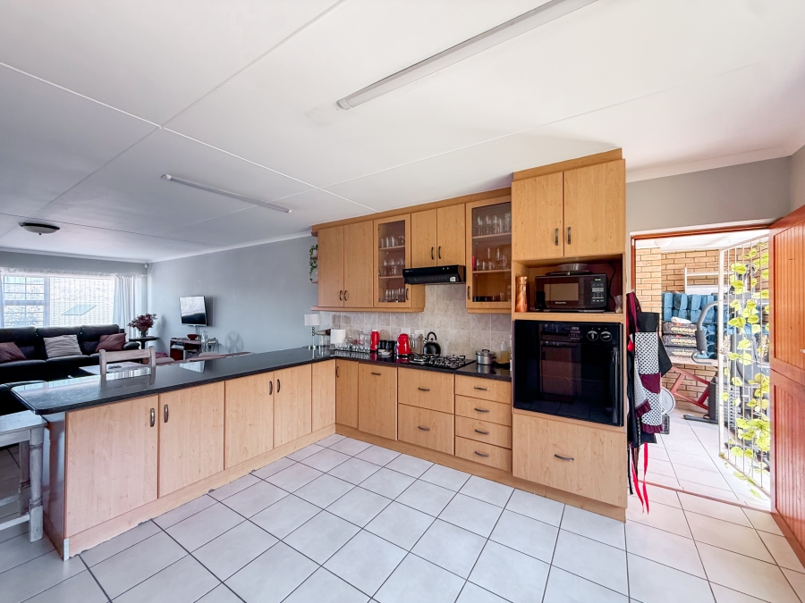 3 Bedroom Property for Sale in Island View Western Cape